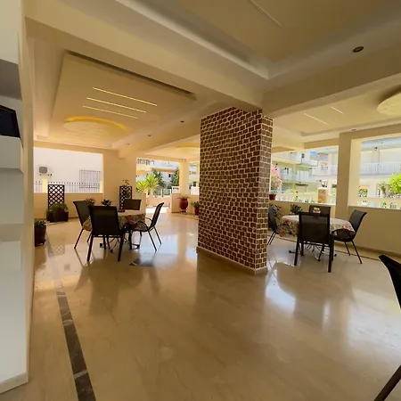 Niki Apartament *