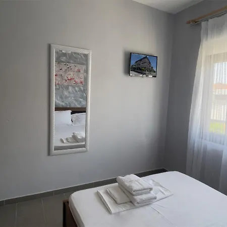 Niki Apartment